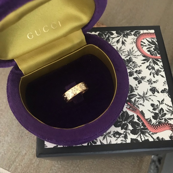 18K Gucci Gold Mystic Enamel Icon Blooms Ring - Picture 2 of 8